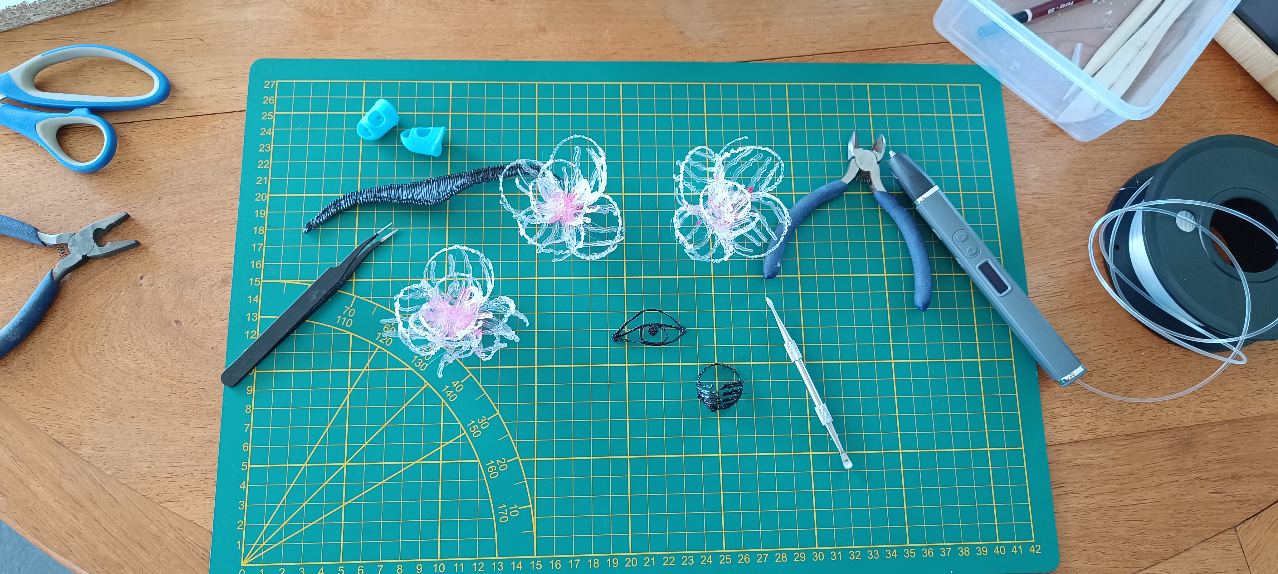 Translucent flowers for the Frida Kahlo portrait